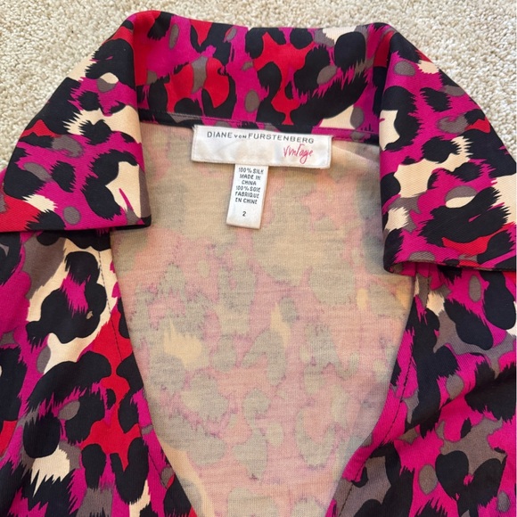 Diane von Furstenberg DVF Hot Pink Black Leopard Patterned Silk Wrap Dress Sz 2 - Picture 6 of 9
